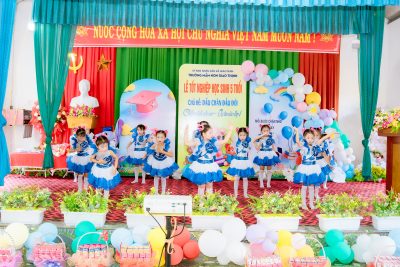 💕 Ca khúc ” NHẮM MẮT THẤY HÈ VỀ”